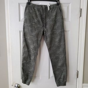 American Eagle camo joggers
